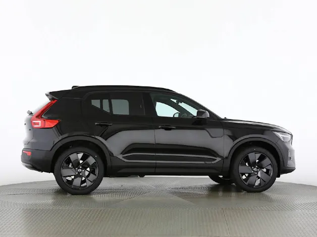 Volvo XC40 2.0 B4 MH Black Edition Ultra
