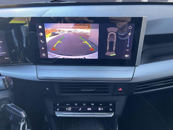 Vehicle image 7 Vehicle image 7