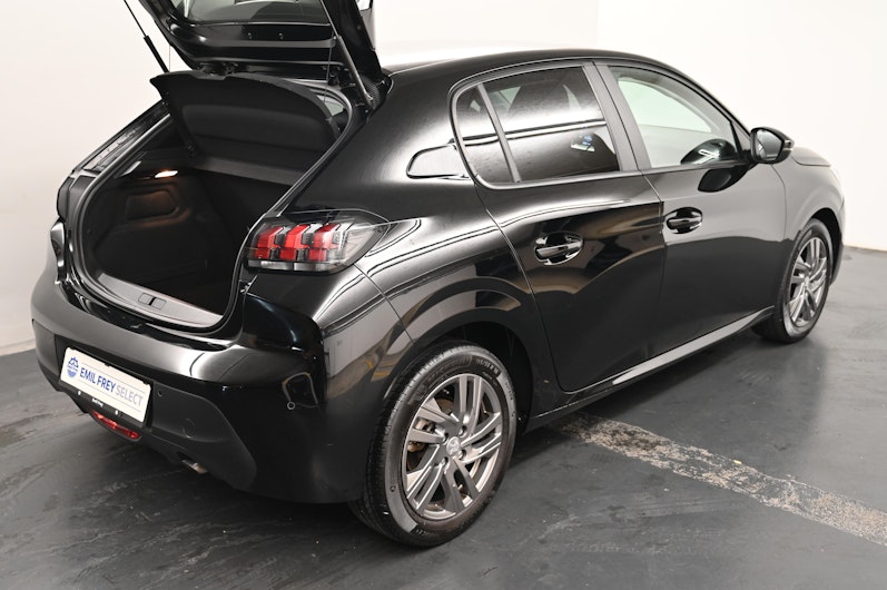 Vehicle image PEUGEOT 208