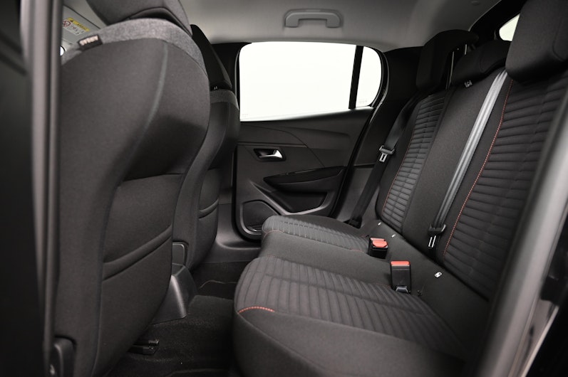 Vehicle image PEUGEOT 208