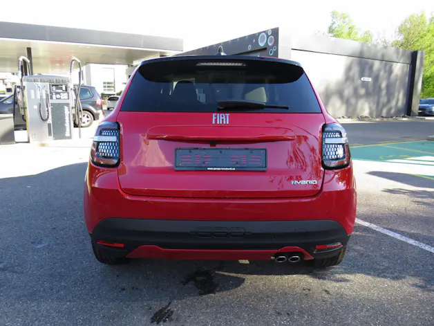 Fiat 600 1.2 Hybrid 136 La Prima