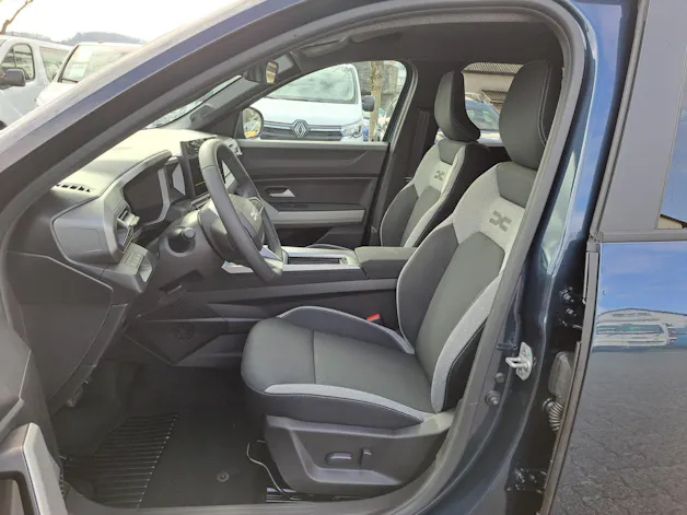 Dacia BIGSTER Journey HYBRID 155