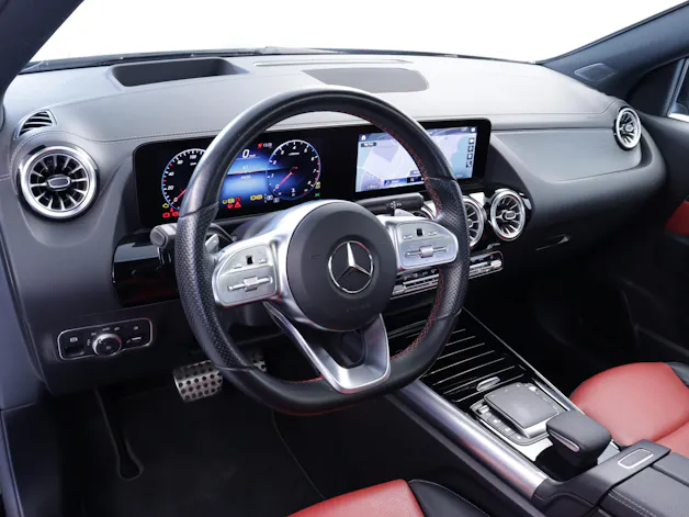 Mercedes-Benz GLA 250 AMG Line 4matic