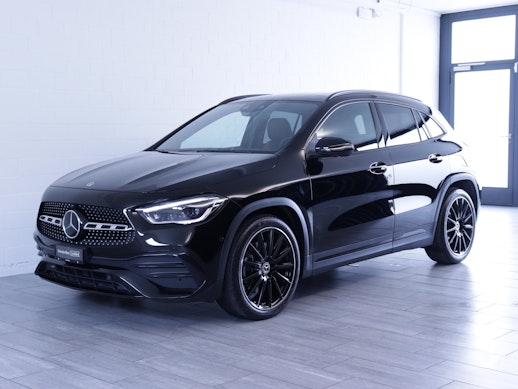 MERCEDES-BENZ GLA 250 AMG Line 4matic 0