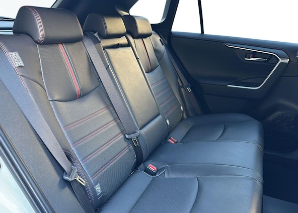 Vehicle image 14 Vehicle image 14