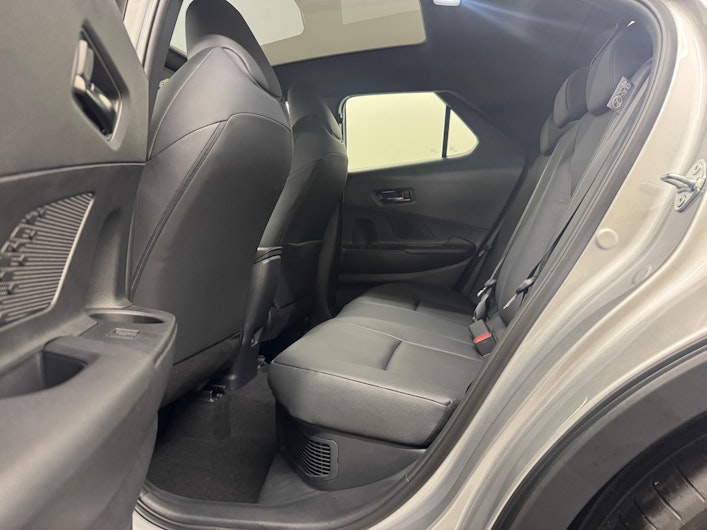 Vehicle image TOYOTA C-HR