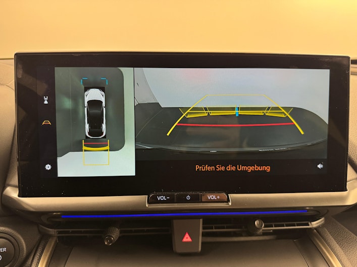 Vehicle image TOYOTA C-HR