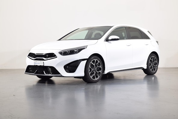 First vehicle image