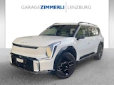 First vehicle image