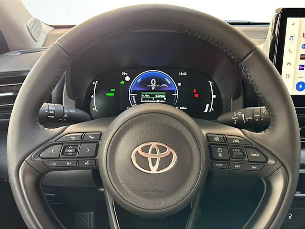 Toyota Yaris 1.5 VVT-i HSD Trend