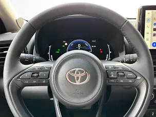 Toyota Yaris 1.5 VVT-i HSD Trend
