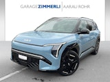 First vehicle image