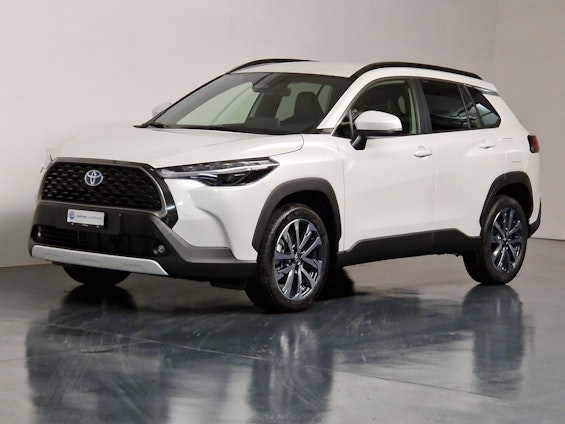 First vehicle image