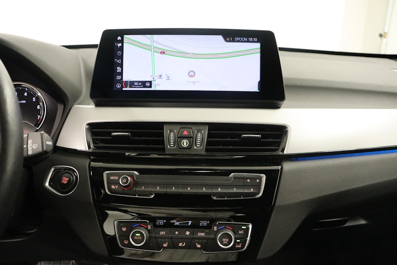 Vehicle image BMW X1