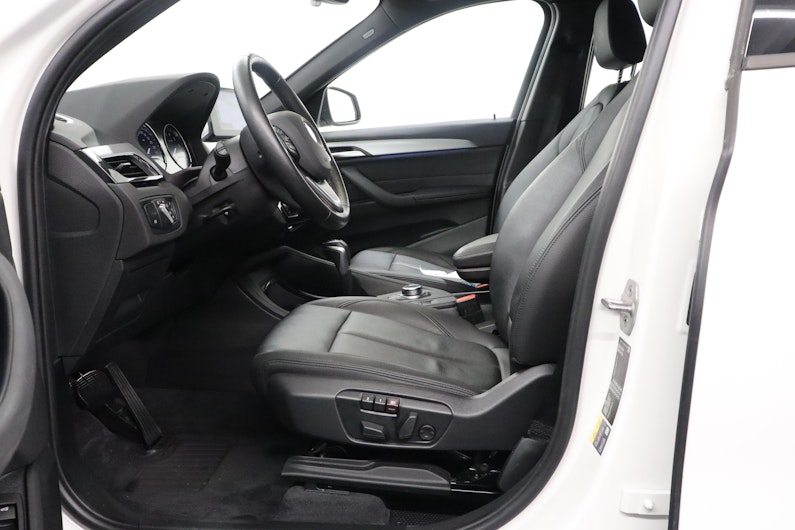 Vehicle image BMW X1