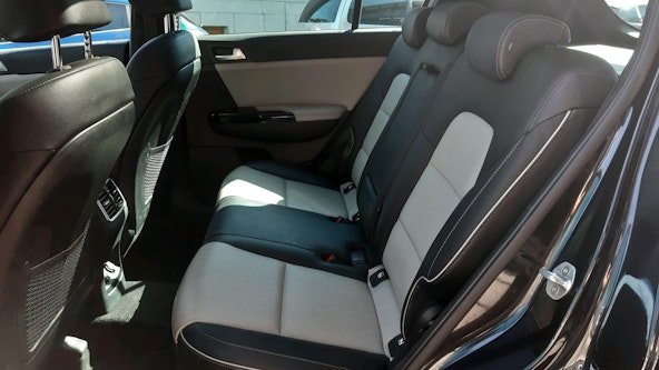 Vehicle image 8 Vehicle image 8