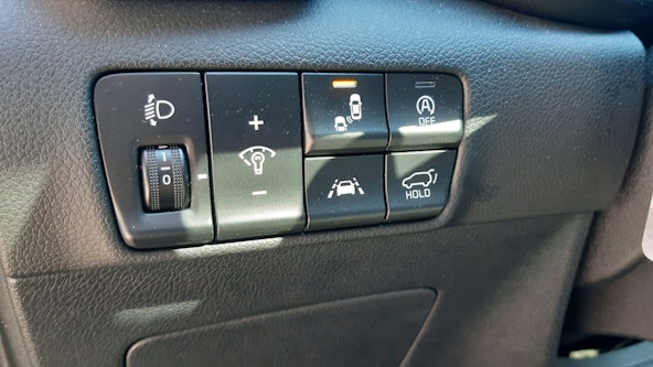 Vehicle image 14 Vehicle image 14