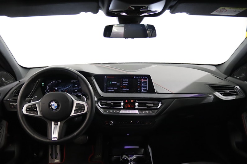 Vehicle image BMW 1 SERIES