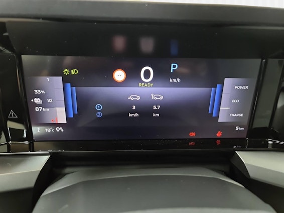 Vehicle image 6 Vehicle image 6