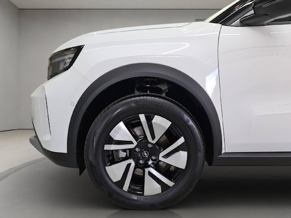 Vehicle image 10 Vehicle image 10