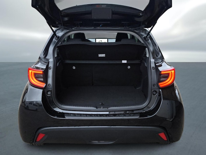 Vehicle image TOYOTA YARIS