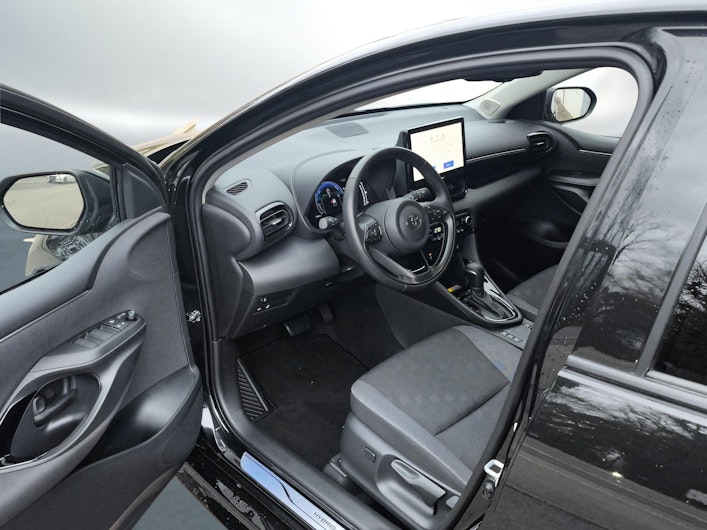 Vehicle image TOYOTA YARIS