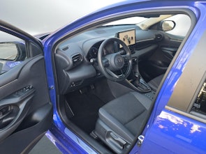 Vehicle image TOYOTA Yaris 1.5 VVT-i HSD Trend