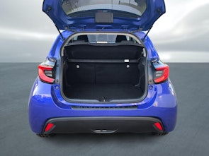 Vehicle image TOYOTA Yaris 1.5 VVT-i HSD Trend