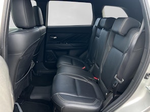 Vehicle image MITSUBISHI Outlander 2.4 PHEV Diamond