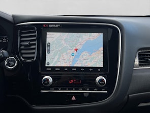 Vehicle image MITSUBISHI Outlander 2.4 PHEV Diamond