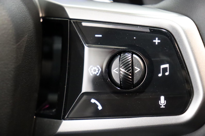 Vehicle image BMW 5 SERIES