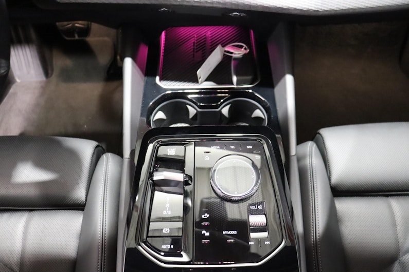 Vehicle image BMW 5 SERIES