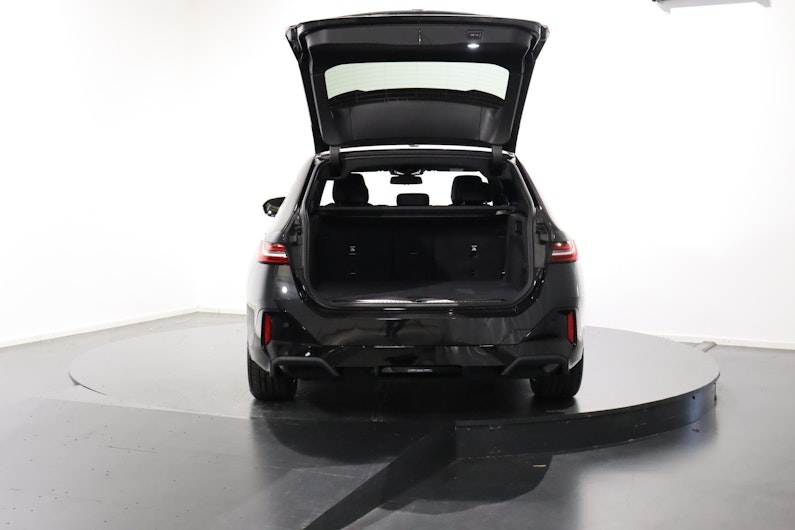 Vehicle image BMW 5 SERIES