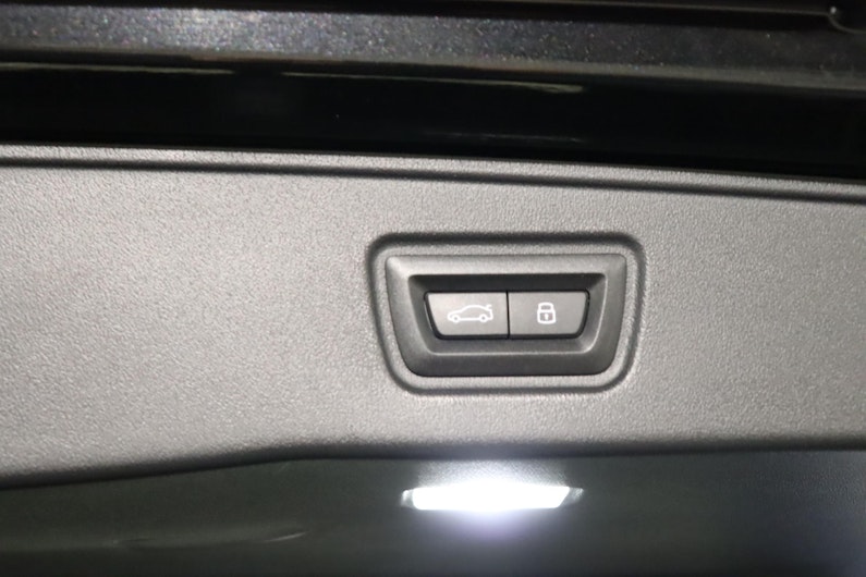 Vehicle image BMW 5 SERIES