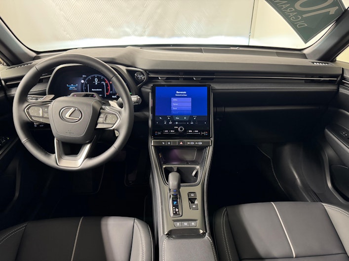 Vehicle image LEXUS LBX