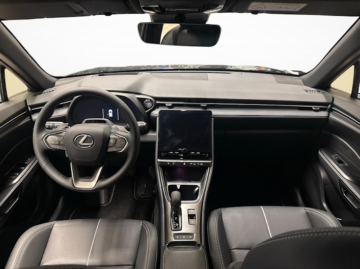 Vehicle image LEXUS LBX