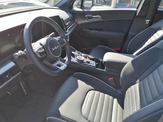 Vehicle image 6 Vehicle image 6