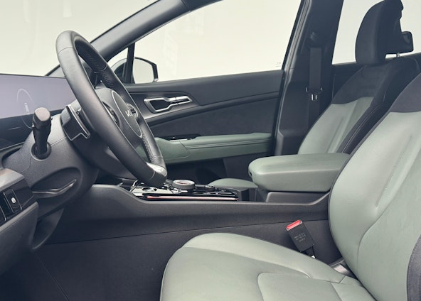 Vehicle image 3 Vehicle image 3