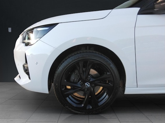 Vehicle image 6 Vehicle image 6