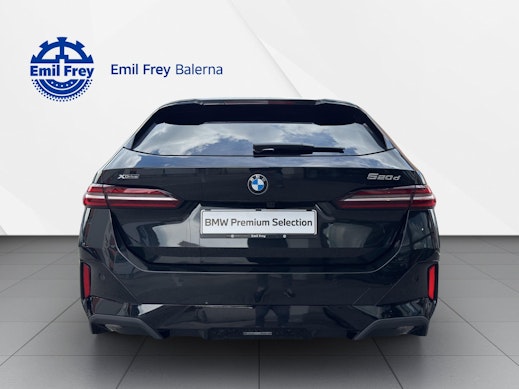 BMW 520d xDrive Touring 2