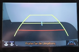 Vehicle image TOYOTA Prius 1.8 VVTi HSD Plug-In Solar