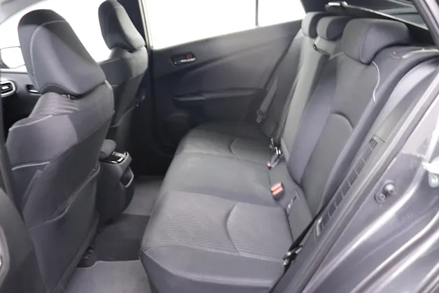 Toyota Prius 1.8 VVTi HSD Plug-In Solar / ab 1.99% Leasing bei Abschluss einer Protect Autoversicherung