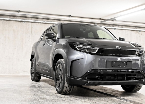 Vehicle image 9 Vehicle image 9