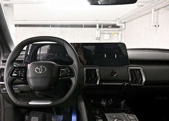 Vehicle image 4 Vehicle image 4