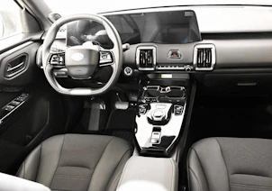 Fahrzeugbild TOYOTA Urban Cruiser Premium AWD