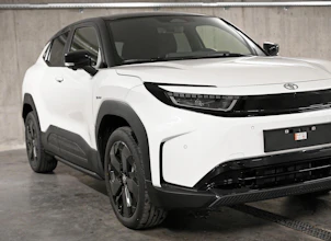 https://vehicle.imgix.net/3874189/f40941a1-093b-4476-81ef-438fb4db551d.jpg