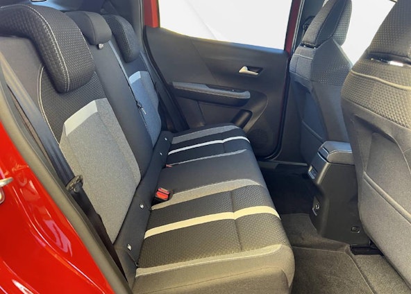 Vehicle image 7 Vehicle image 7