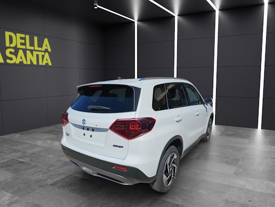 Vehicle image 4 Vehicle image 4