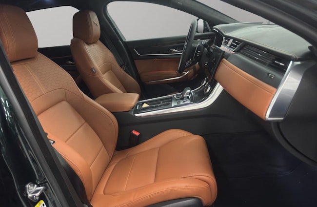 Vehicle image 7 Vehicle image 7