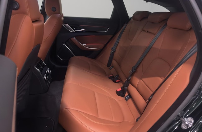 Vehicle image 11 Vehicle image 11